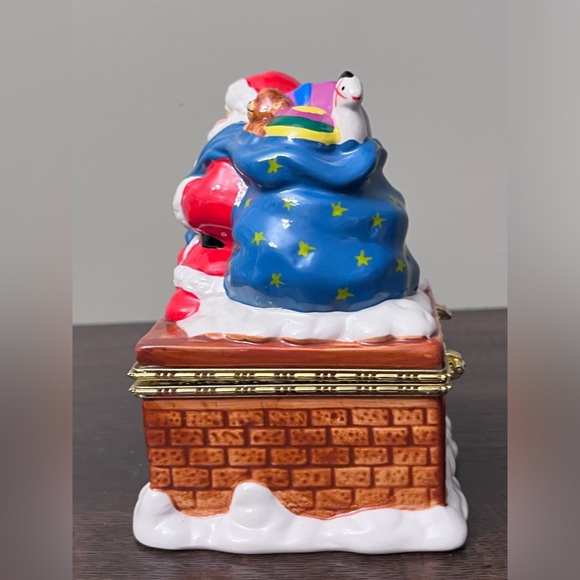 Mr. Christmas Santa in Chimney Porcelain Wind-Up Music Box Animated Scene Sankyo - Picture 8 of 12